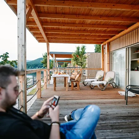 Kotva By Momoland Kemp