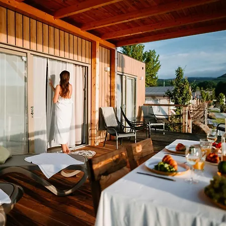 Kemp Kotva By Momoland Ruzina